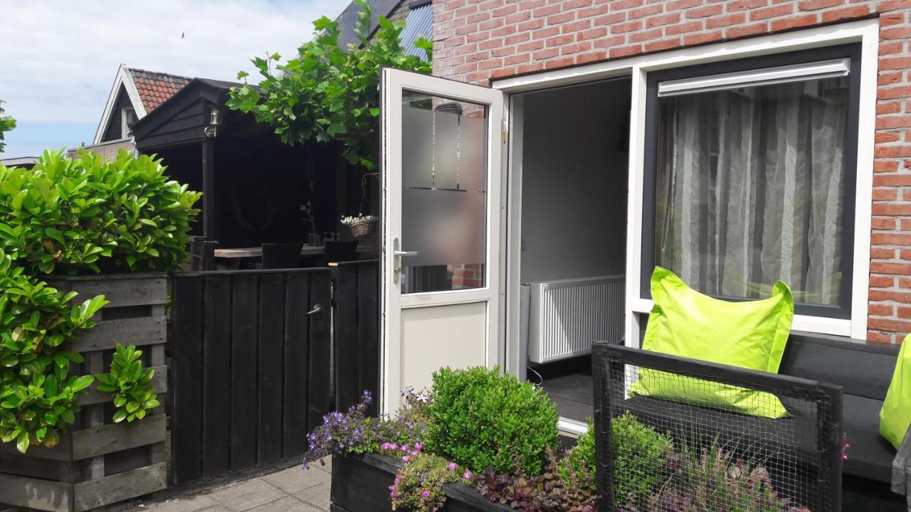 Bed & Breakfast De Schans Makkum Exterior photo